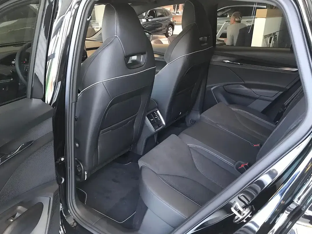 Skoda Enyaq - Thumbnail 4