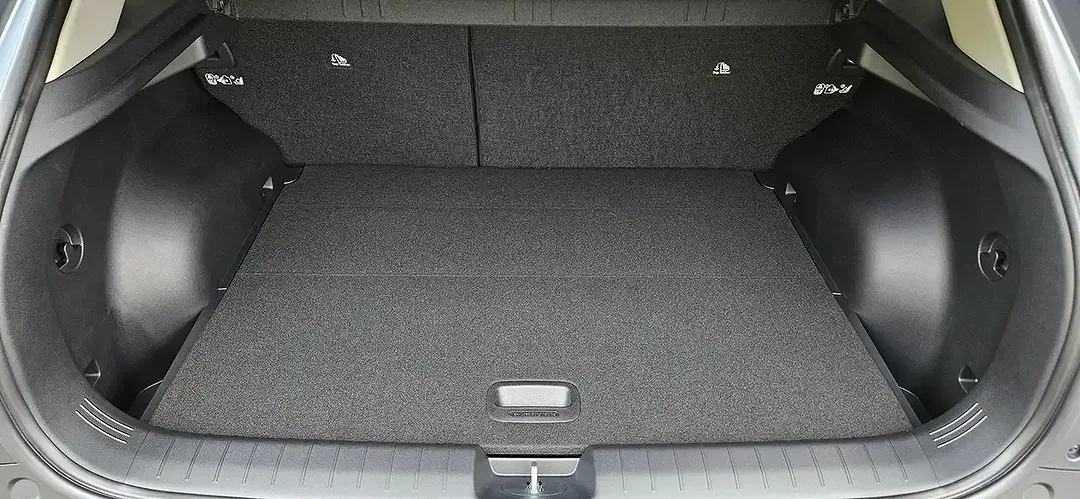 Kia EV4 - Thumbnail 6