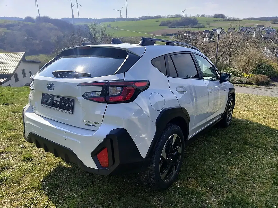 Subaru Crosstrek - Thumbnail 3