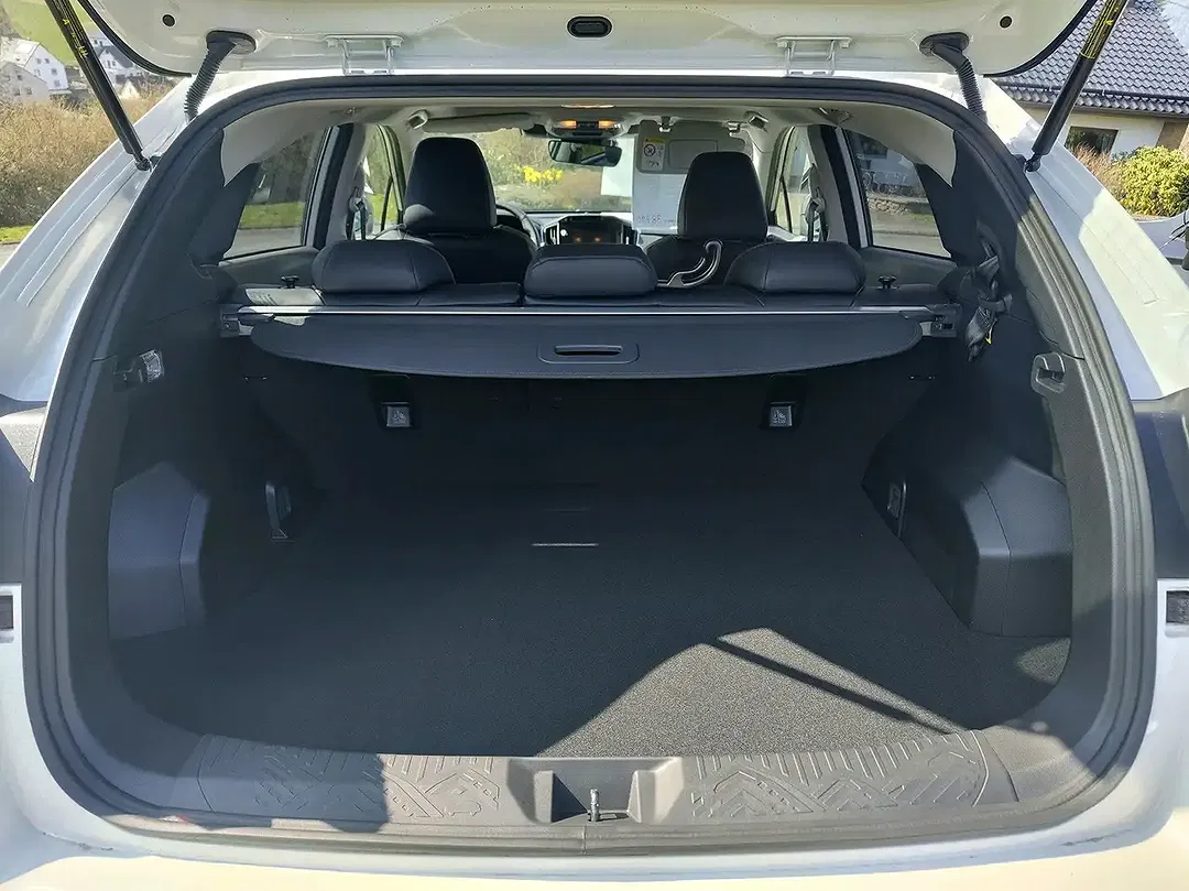 Subaru Crosstrek - Thumbnail 5