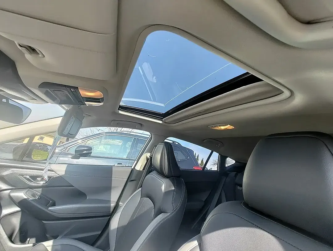 Subaru Crosstrek - Thumbnail 6