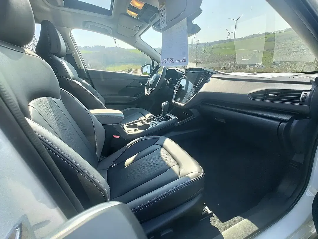 Subaru Crosstrek - Thumbnail 7