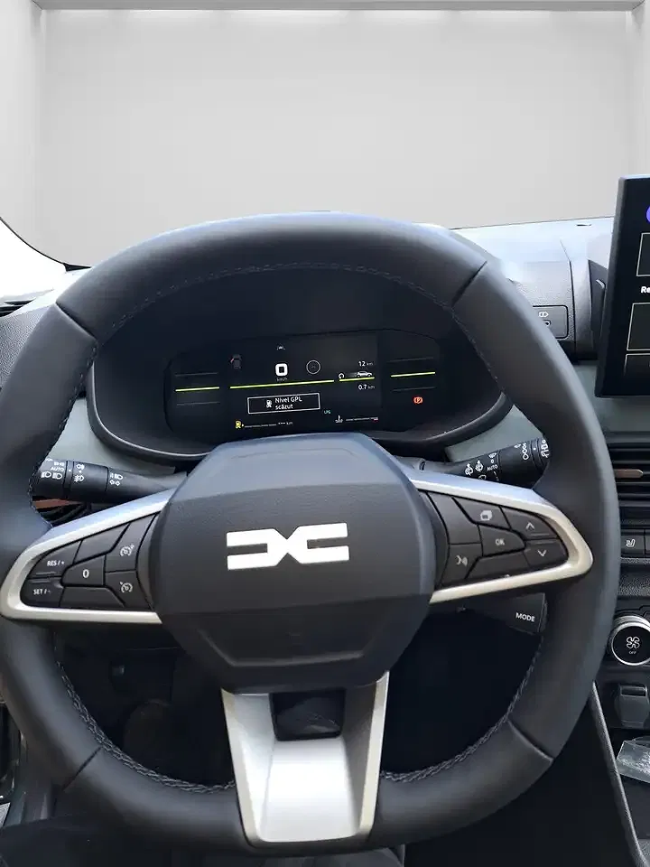 Dacia Sandero - Thumbnail 8