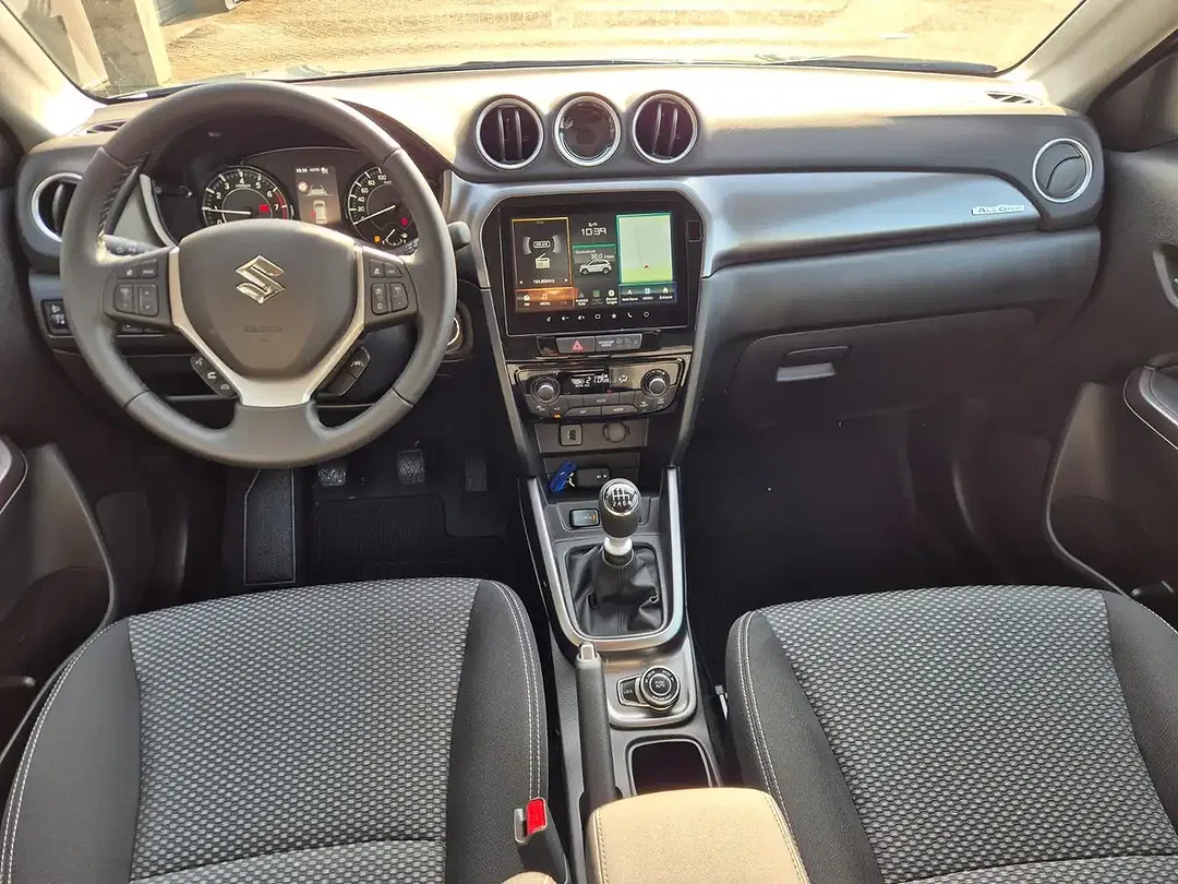 Suzuki Vitara - Thumbnail 11