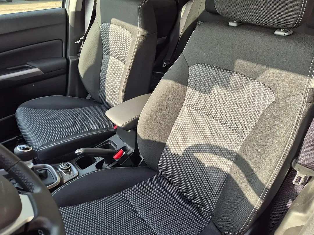Suzuki Vitara - Thumbnail 12