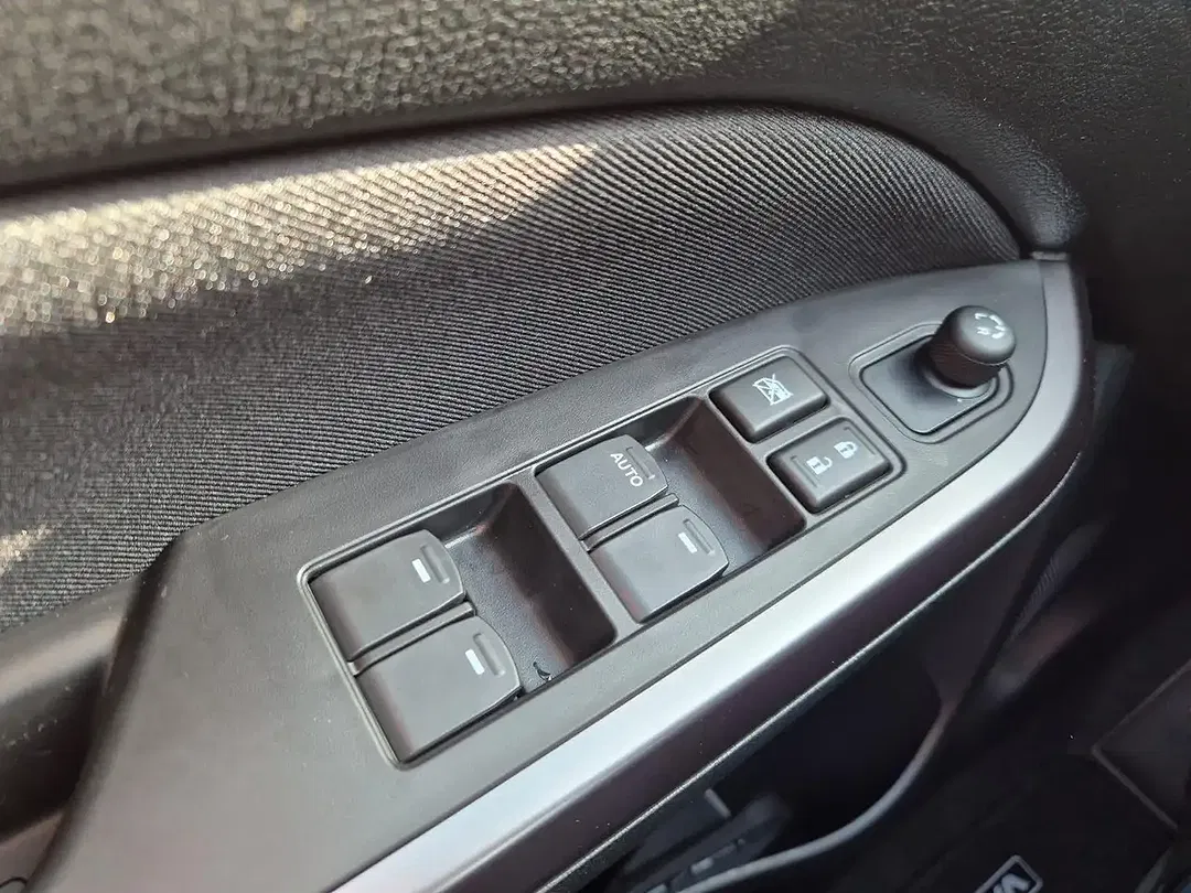 Suzuki Vitara - Thumbnail 14