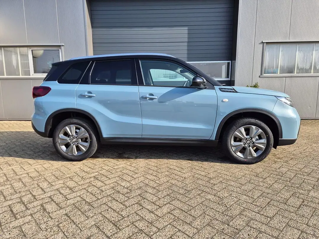 Suzuki Vitara - Thumbnail 6