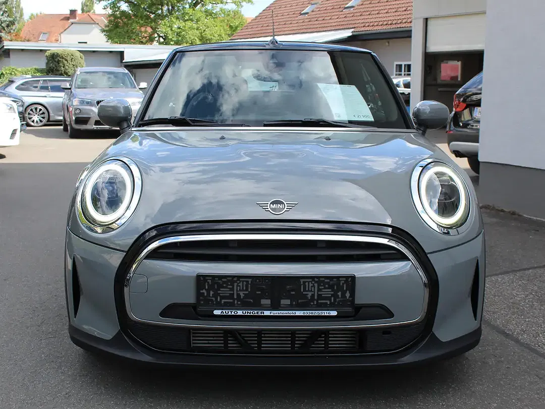 MINI One Cabrio - Thumbnail 2