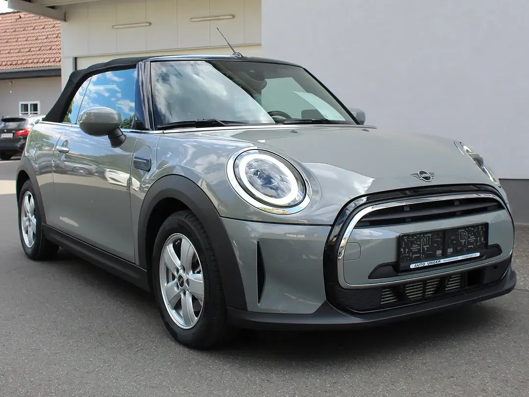 MINI One Cabrio - Thumbnail 3