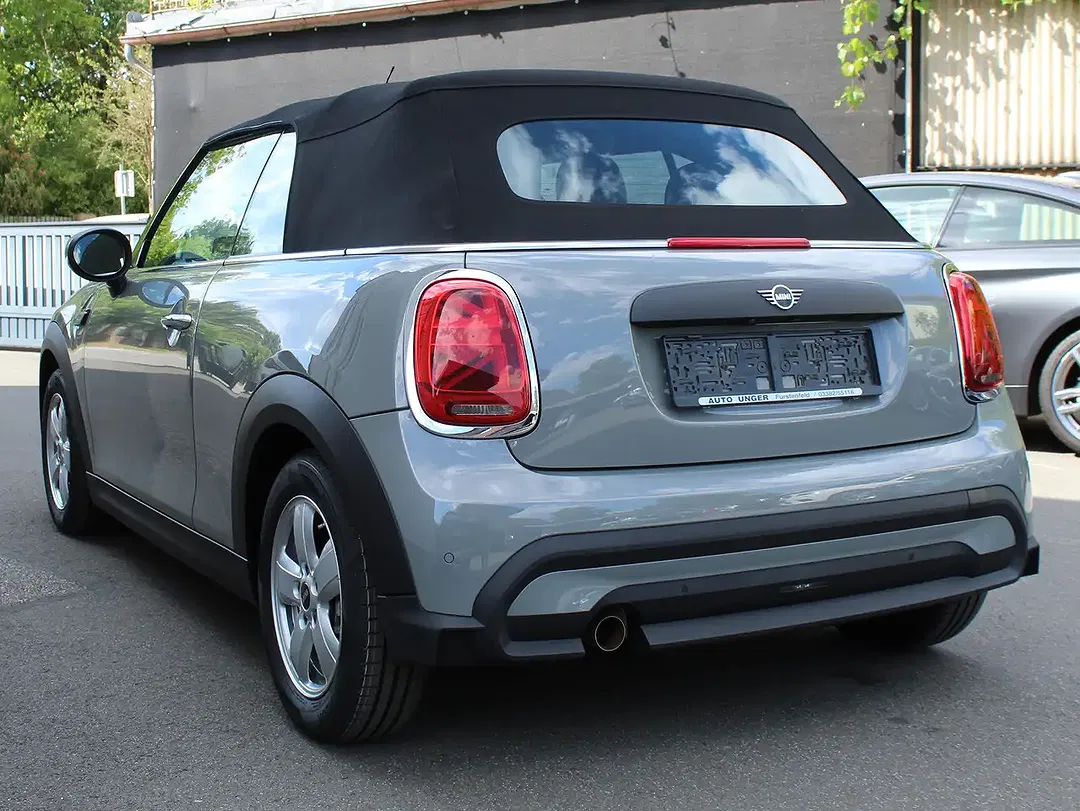 MINI One Cabrio - Thumbnail 9