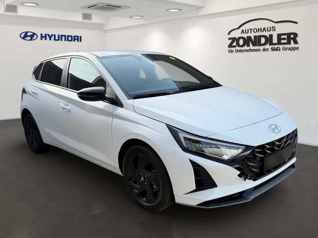 Hyundai i20 - Thumbnail 2