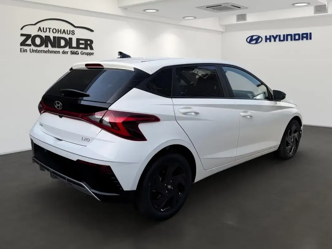 Hyundai i20 - Thumbnail 3