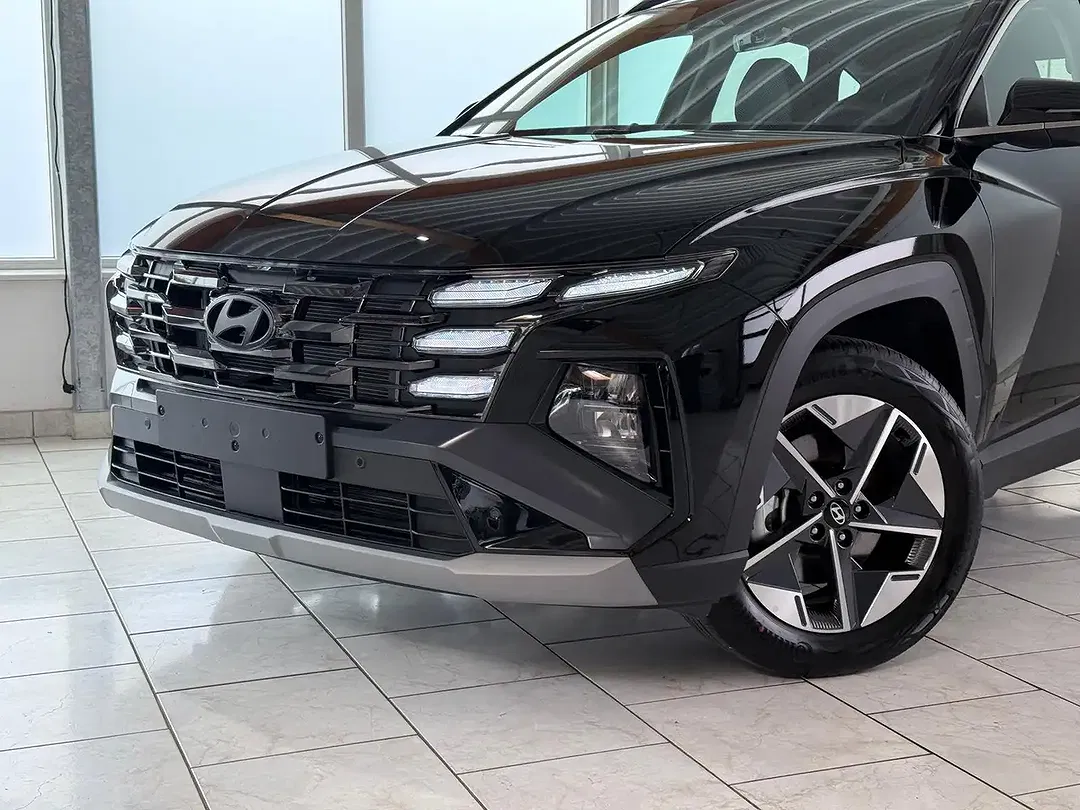 Hyundai TUCSON - Thumbnail 2