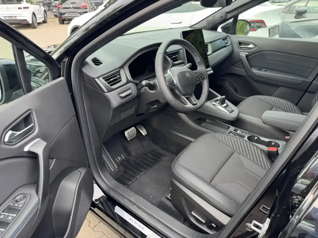 Renault Captur - Thumbnail 18