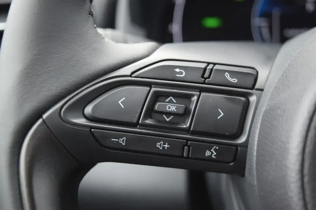 Toyota Yaris - Thumbnail 14