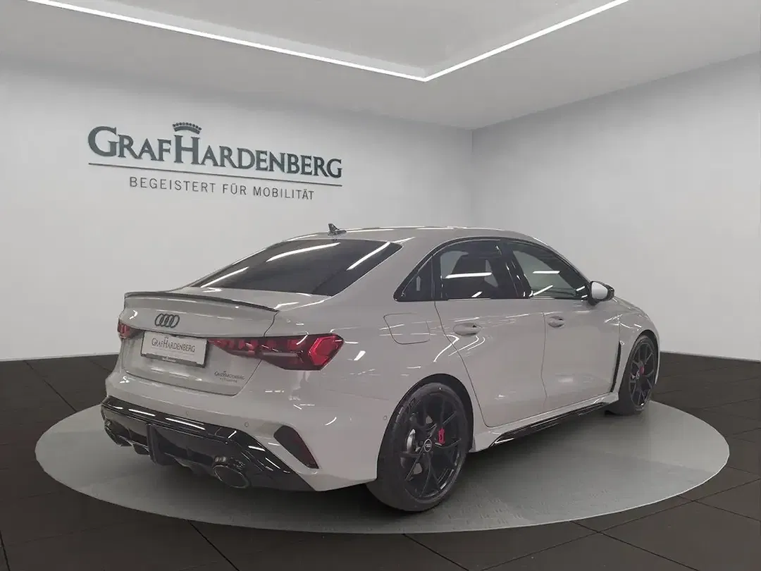 Audi RS3 - Thumbnail 5
