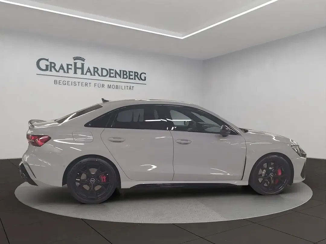 Audi RS3 - Thumbnail 6