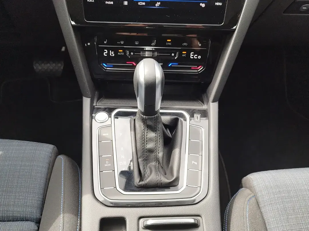 Volkswagen Passat Variant - Thumbnail 11