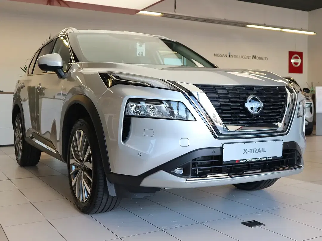 Nissan X-Trail - Thumbnail 4