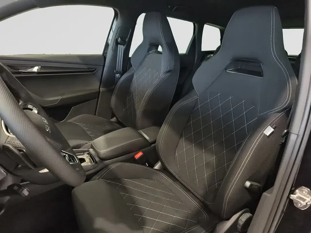 Skoda Karoq - Thumbnail 9