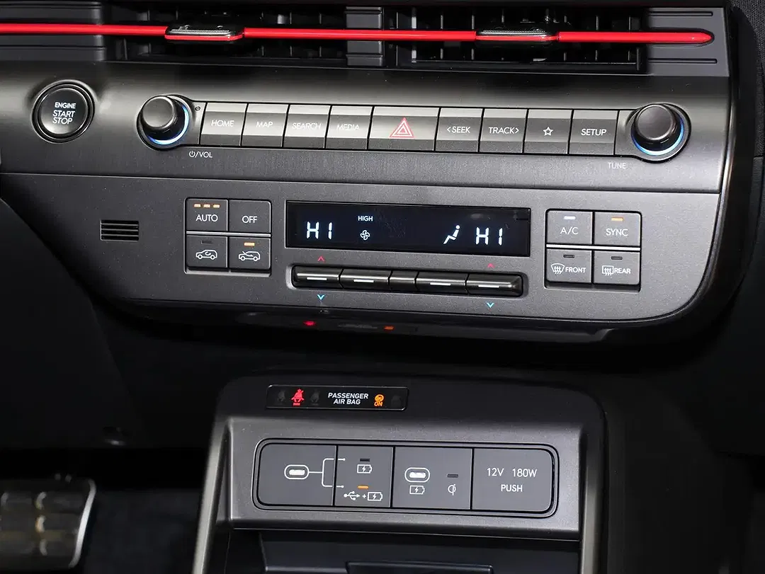 Hyundai KONA - Thumbnail 13