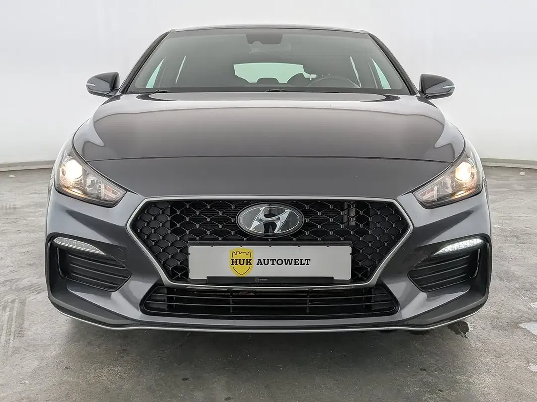 Hyundai i30 - Thumbnail 2