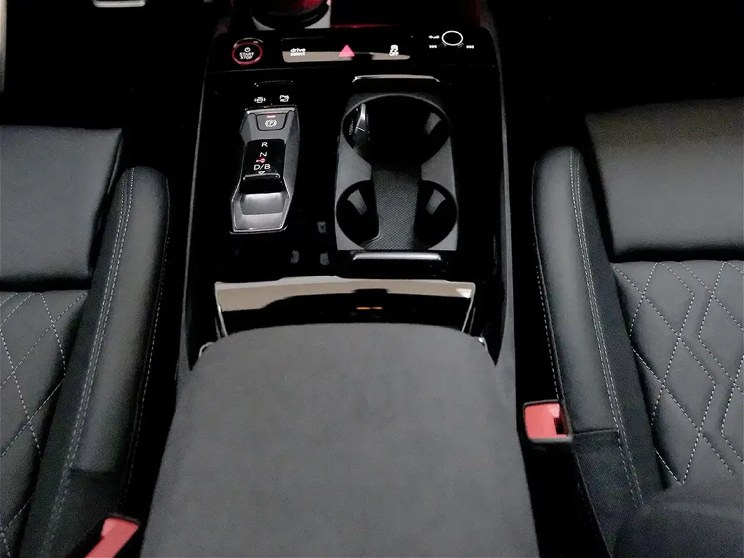 Audi SQ6 e-tron - Thumbnail 13