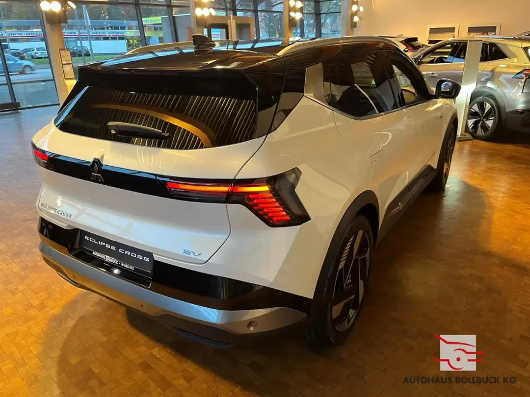 Mitsubishi Eclipse Cross - Thumbnail 4