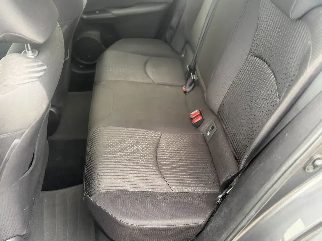 Toyota Prius - Thumbnail 13
