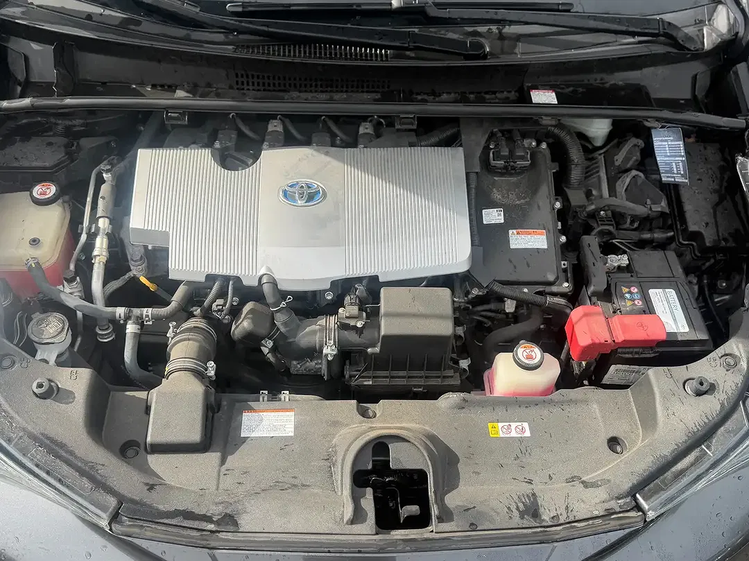 Toyota Prius - Thumbnail 15