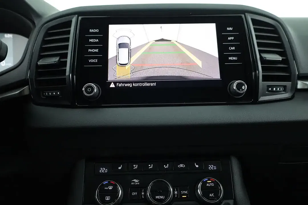 Skoda Karoq - Thumbnail 7