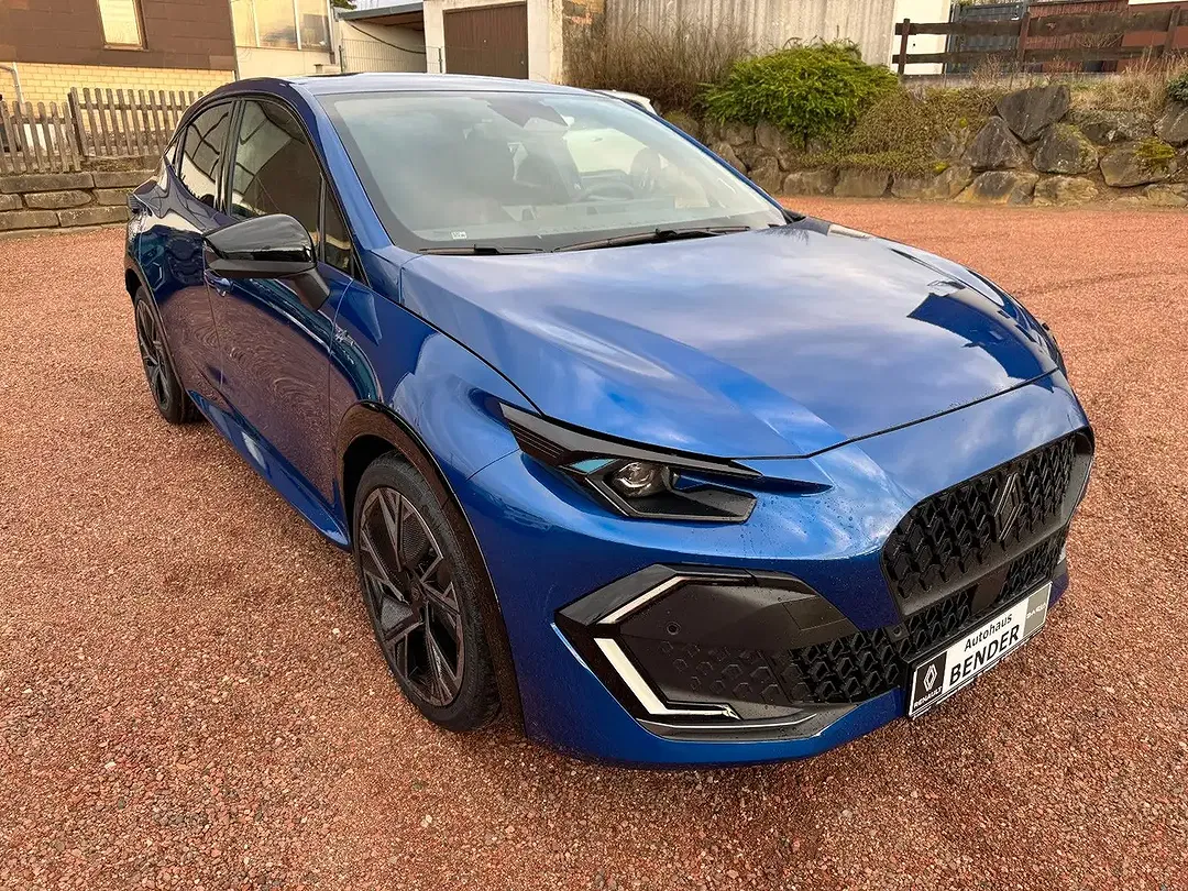 Renault Clio - Thumbnail 4