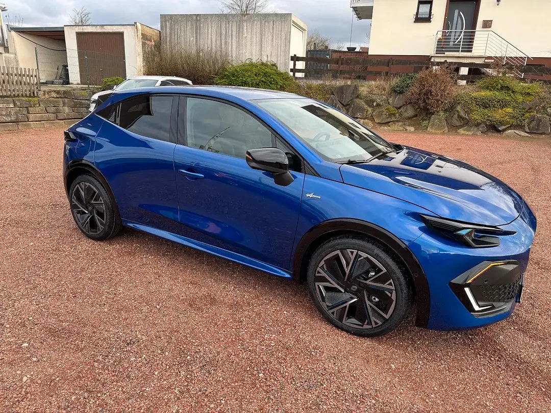 Renault Clio - Thumbnail 6