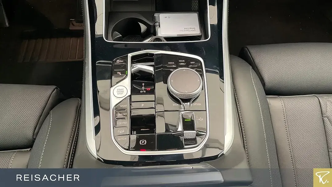 BMW X5 - Thumbnail 10