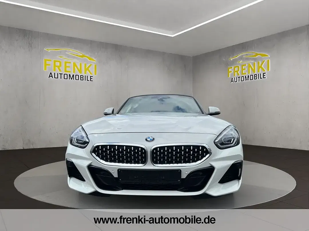 BMW Z4 - Thumbnail 2
