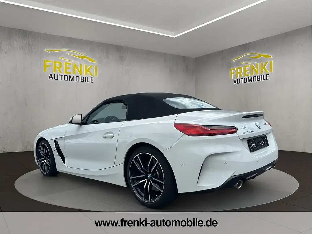 BMW Z4 - Thumbnail 5