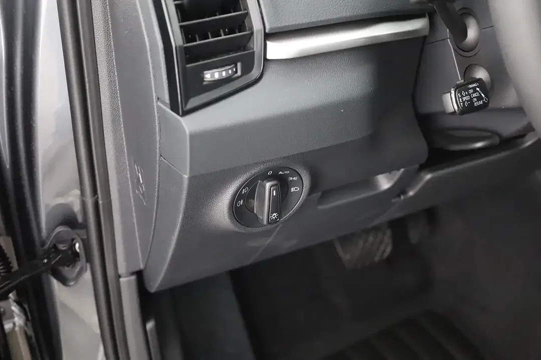 Skoda Karoq - Thumbnail 21