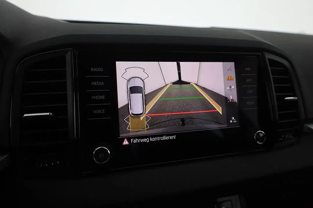Skoda Karoq - Thumbnail 27
