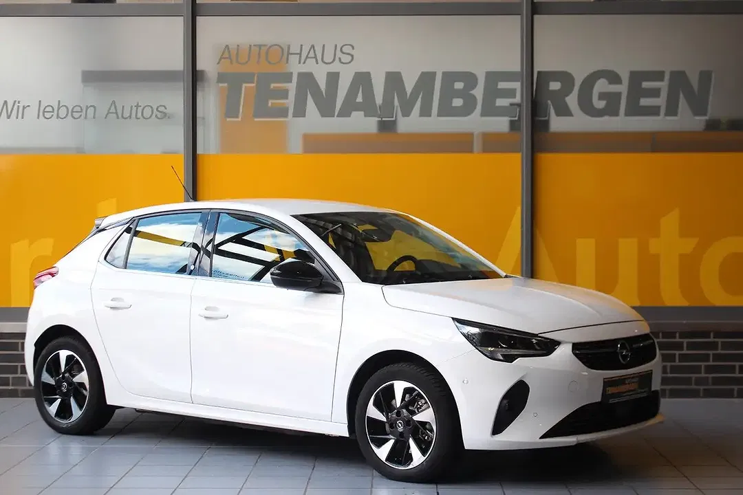 Opel Corsa - Thumbnail 1