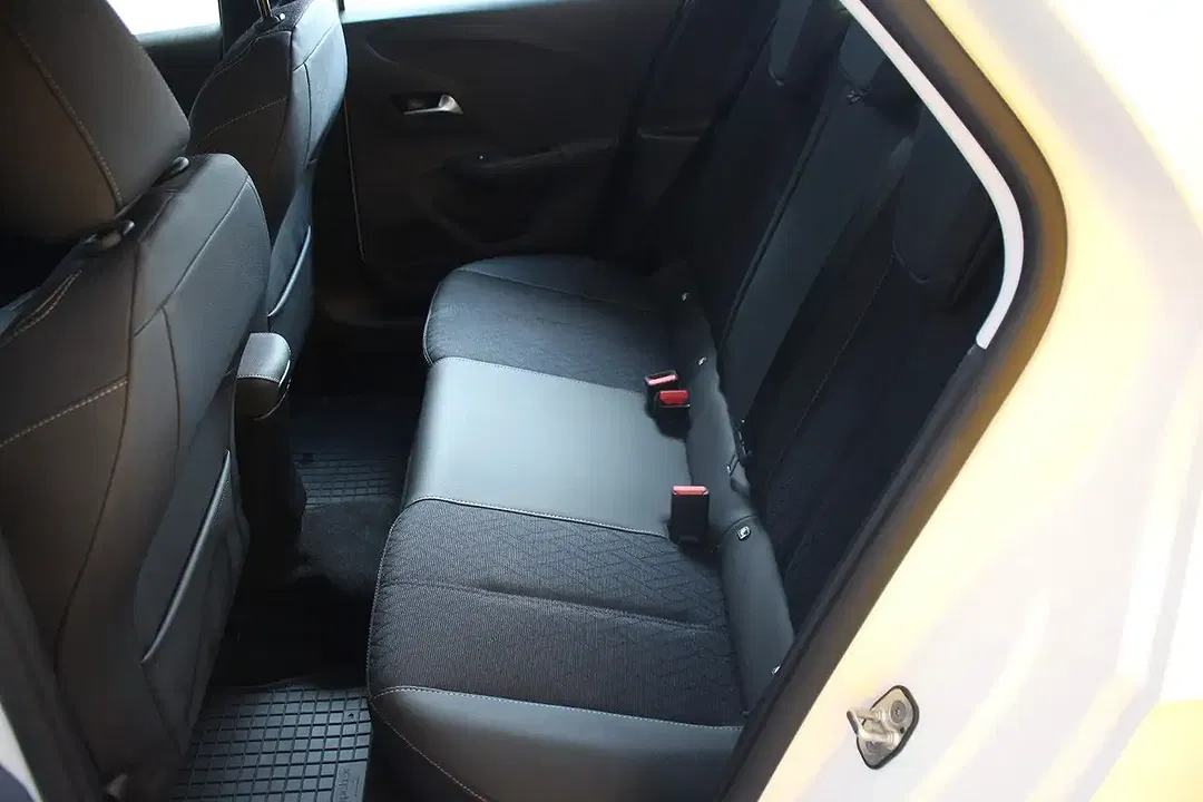 Opel Corsa - Thumbnail 8