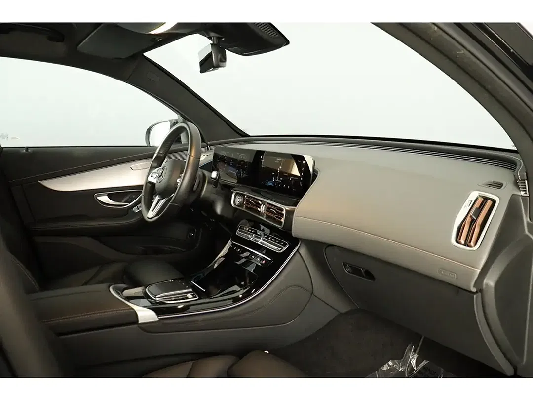 Mercedes-Benz EQC 400 - Thumbnail 10