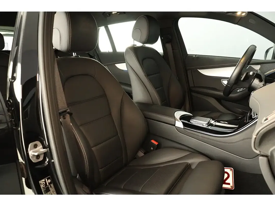 Mercedes-Benz EQC 400 - Thumbnail 11