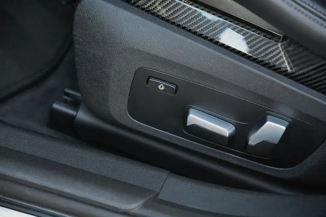 BMW M3 - Thumbnail 24