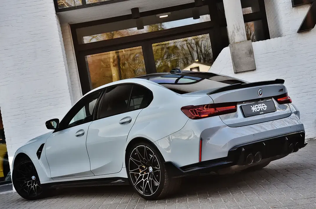 BMW M3 - Thumbnail 9