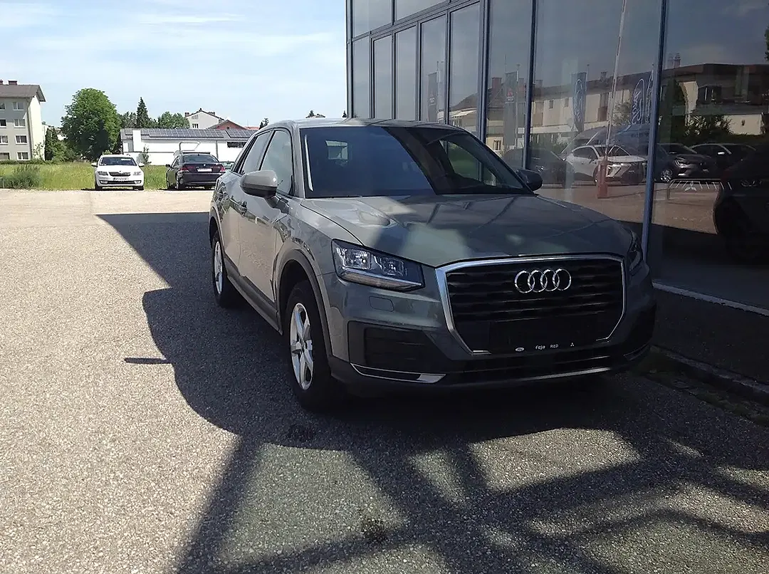 Audi Q2 - Thumbnail 3
