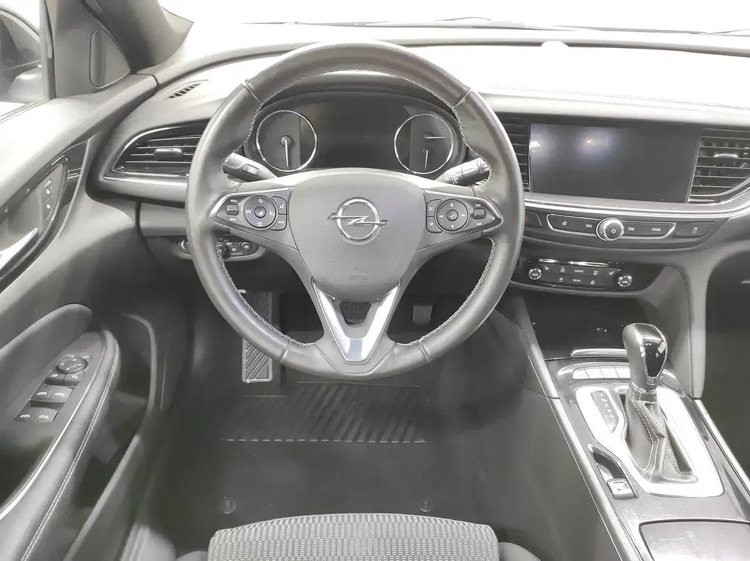 Opel Insignia - Thumbnail 10