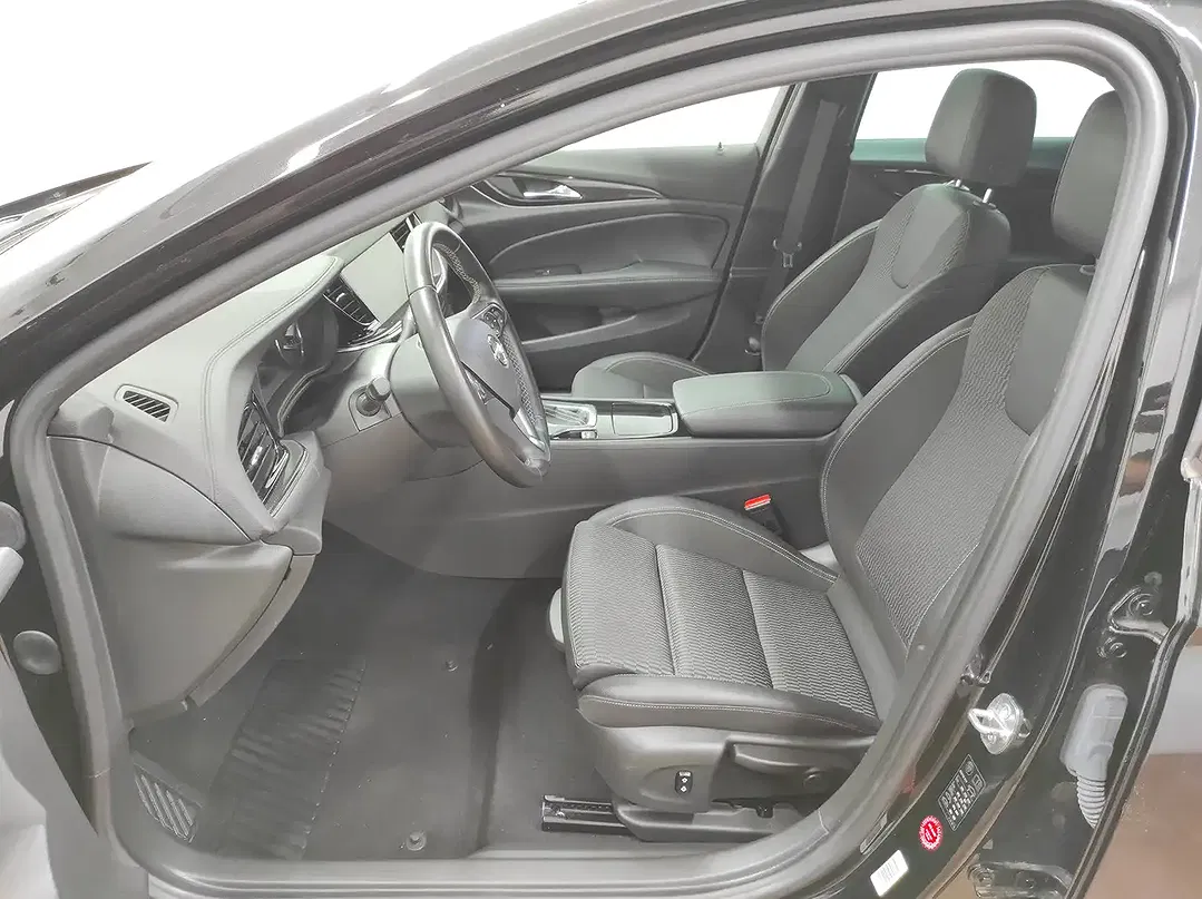 Opel Insignia - Thumbnail 12