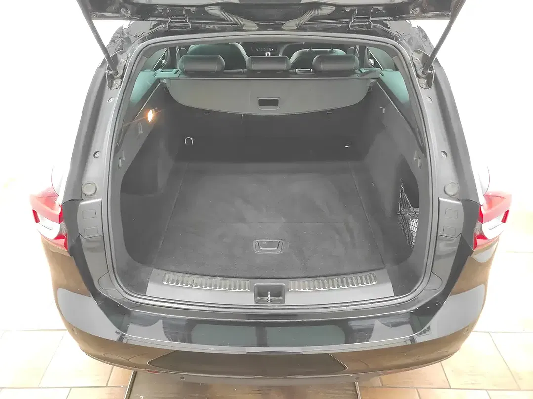Opel Insignia - Thumbnail 5