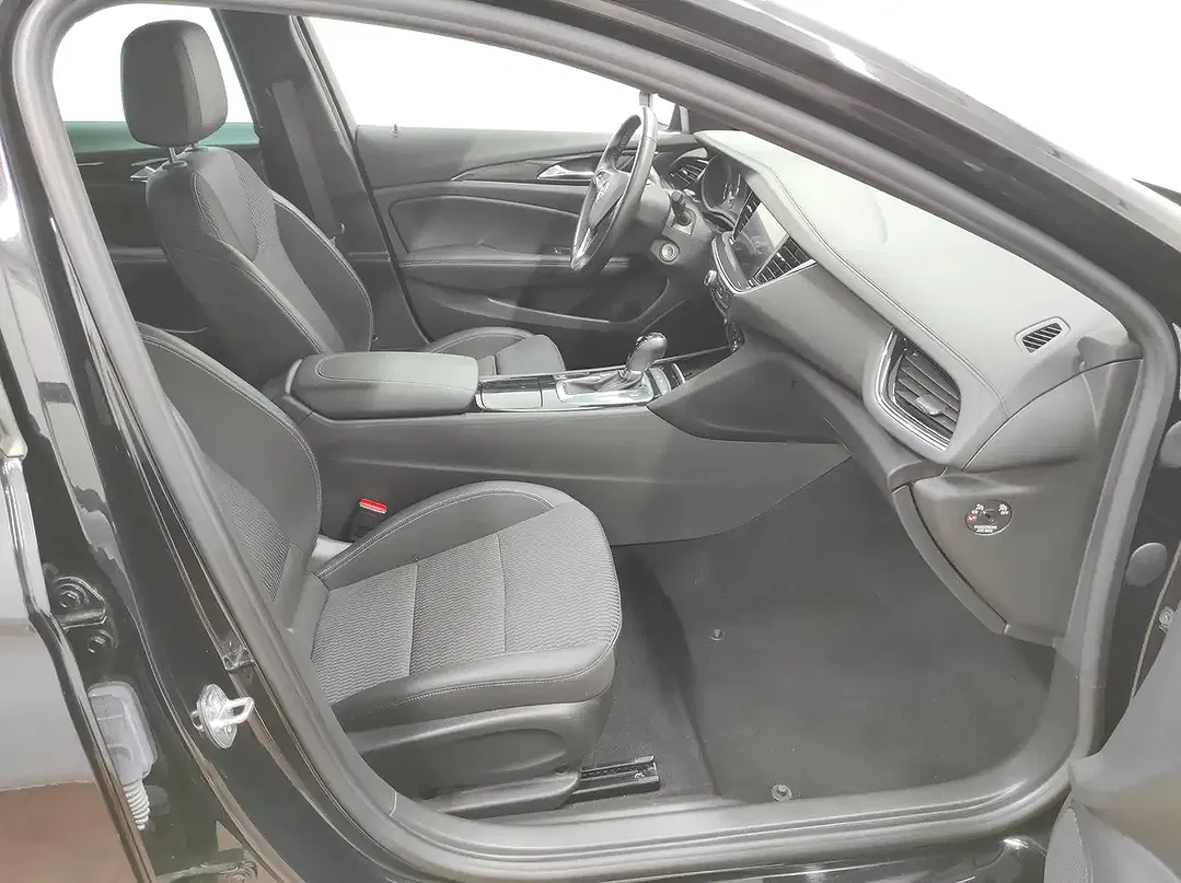 Opel Insignia - Thumbnail 8