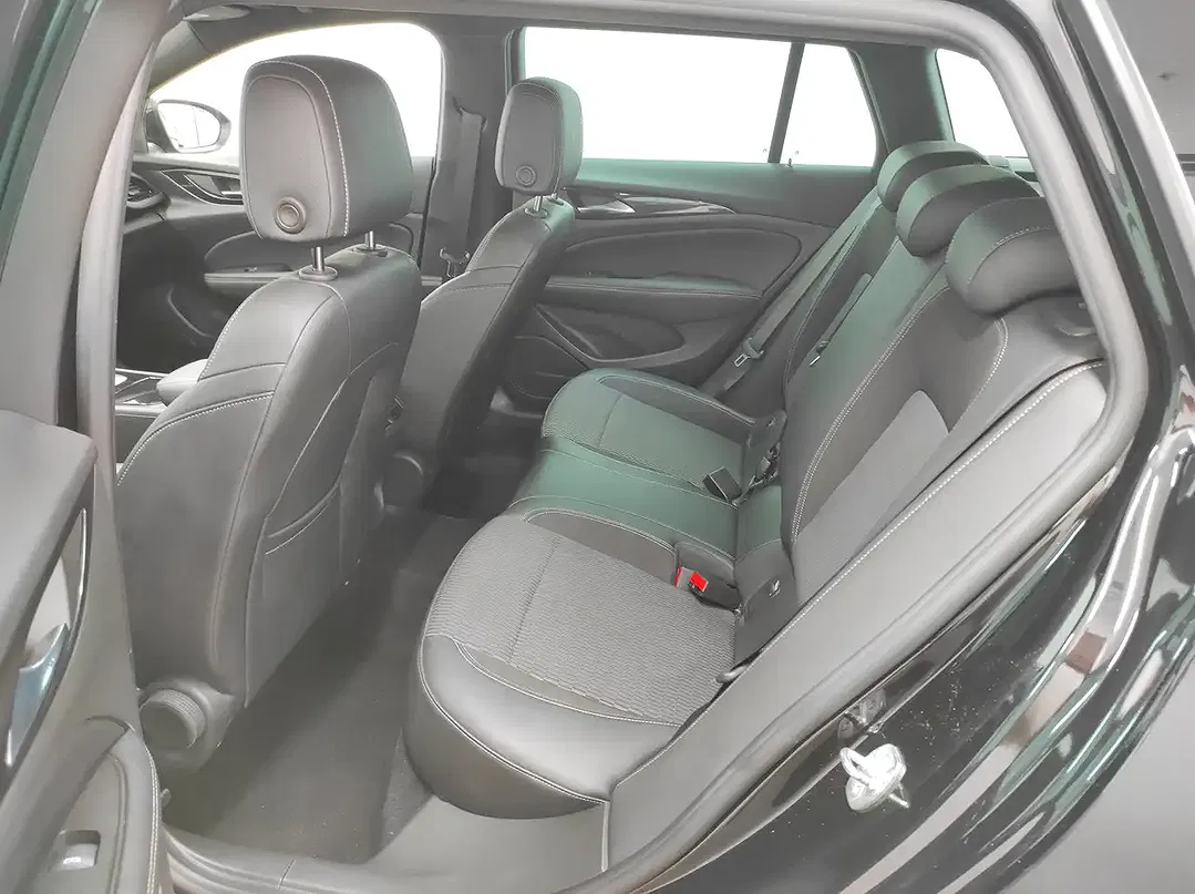 Opel Insignia - Thumbnail 9